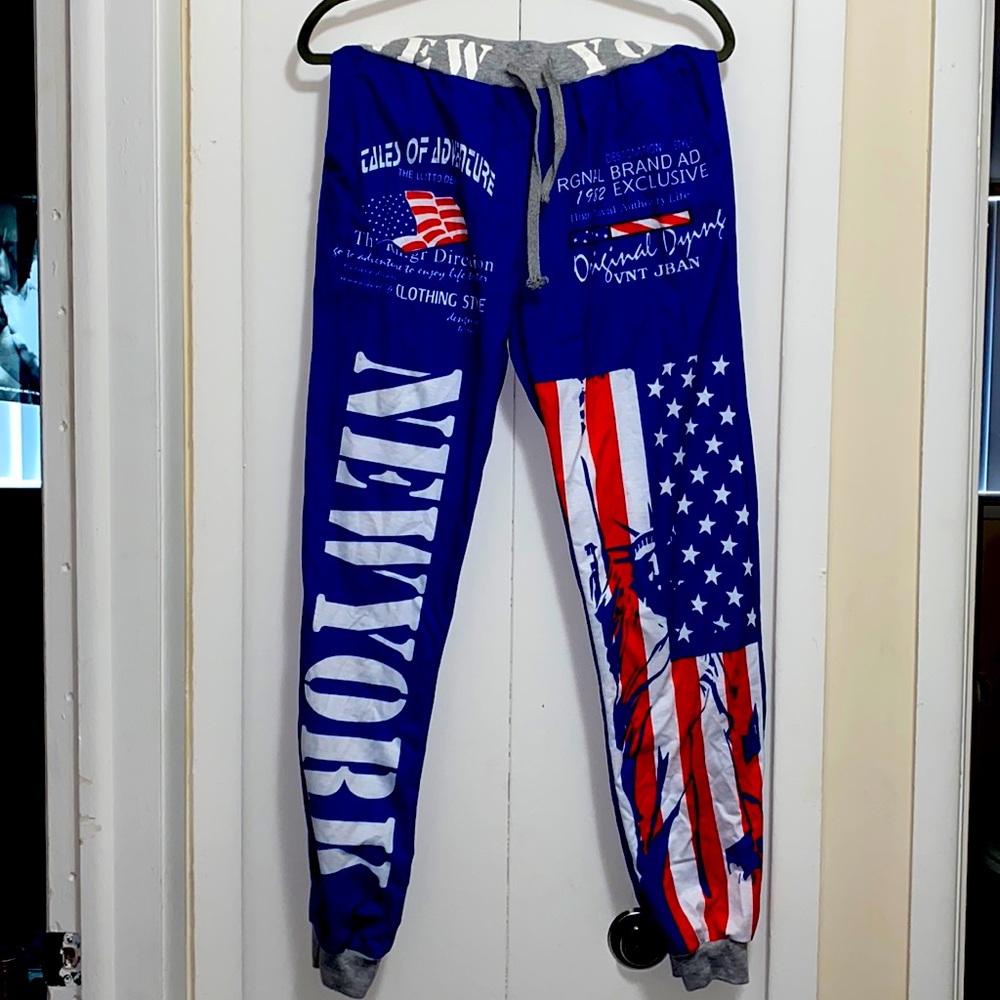 Men’s Size Large Jogger Pants - New York Theme